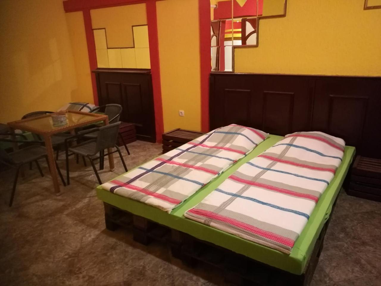 Hostel Horgos Centar Esterno foto